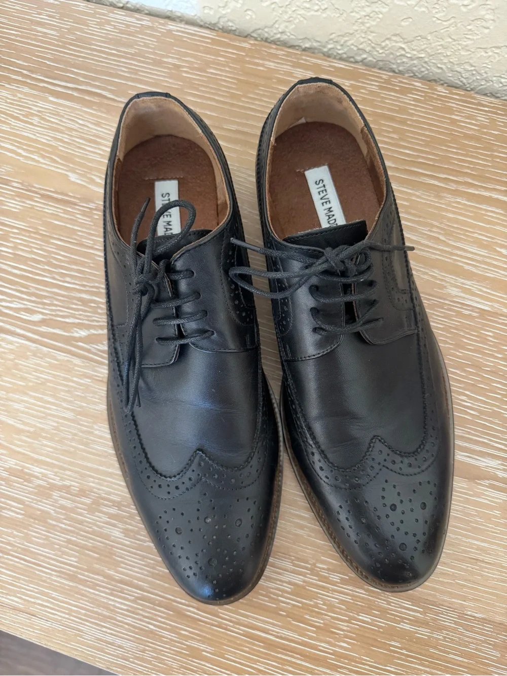 Steve Madden Black Leather Brogue Lace-Up Oxfords